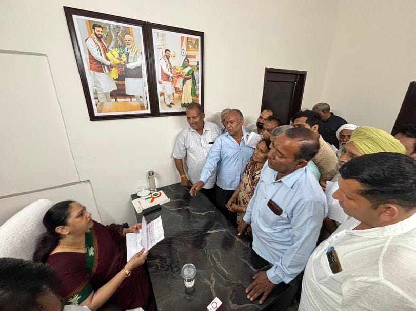 Vice President Suman heard the problems of the people in the open court