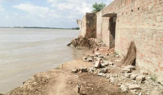Saryu reached 28 cm above the red mark