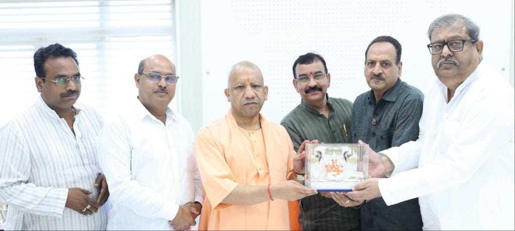 Invitation of Ganesh festival given to Chief Minister