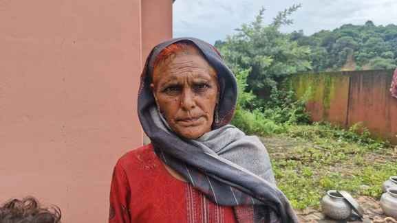 The fear of mishap saved the lives of 20 people from four families