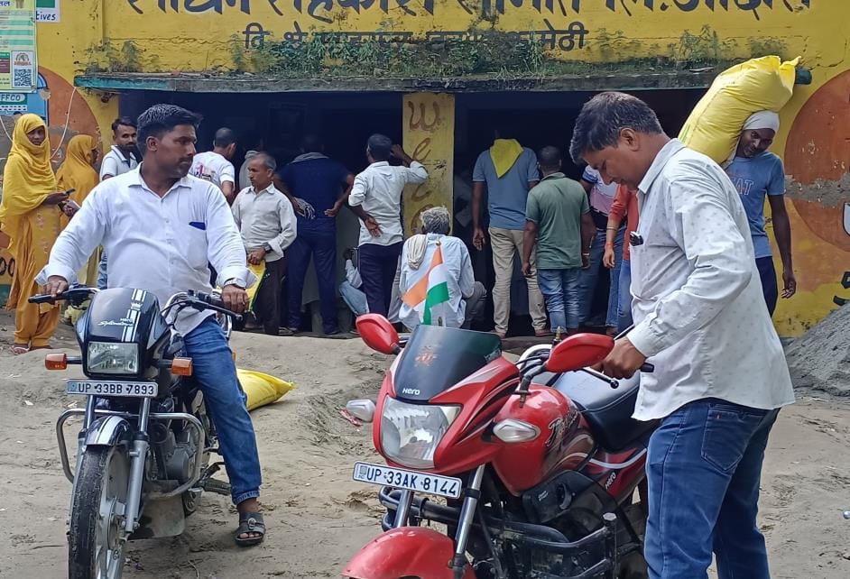 Urea did not reach the committees, farmers are worried