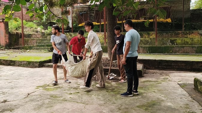 Poni, Cleanness Drive,Anil Solan