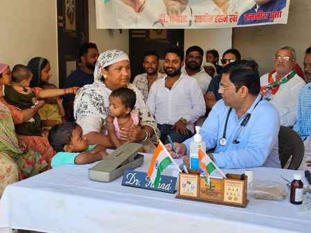 Patients were examined in the camp on Rajiv Gandhi's birth anniversary