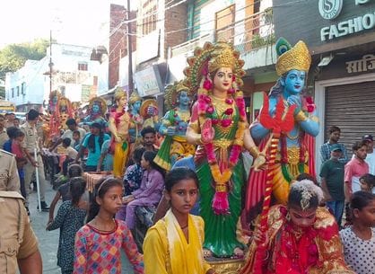 Shri Krishna's procession was taken out with great pomp