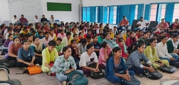 Business can achieve great success with hard work: Deepak