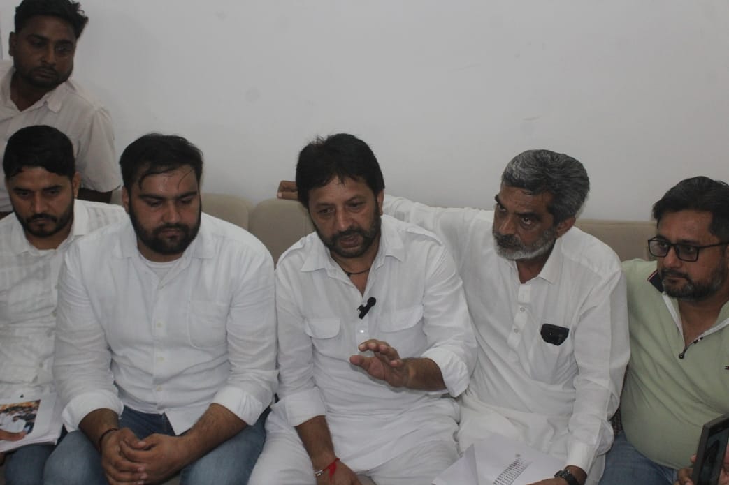 Chair scam is being suppressed: Congress