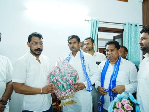 doctor subhash pradhan honoured at bsp office