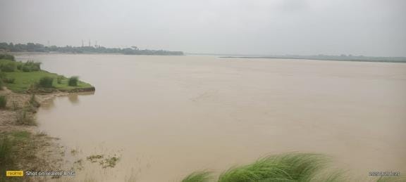 Saryu is in spate again, reaches 60 cm above the danger mark