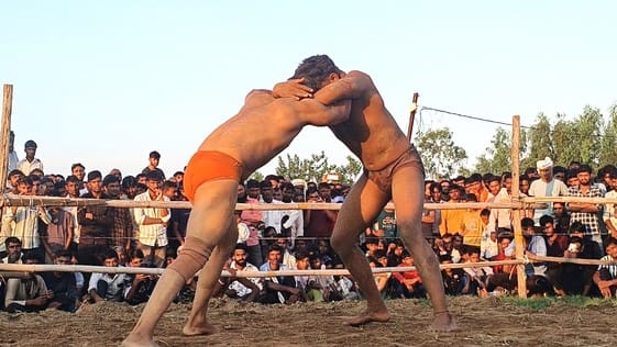 Bareilly's Dhan Singh won two wrestling matches
