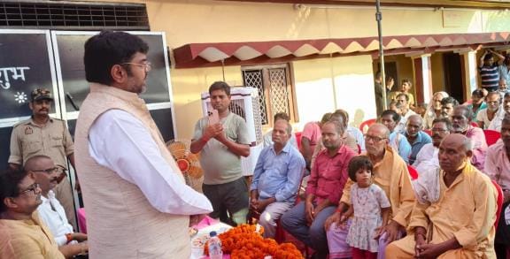 Siddharthnagar News : Problems heard in Chaupal, assurance given for resolution