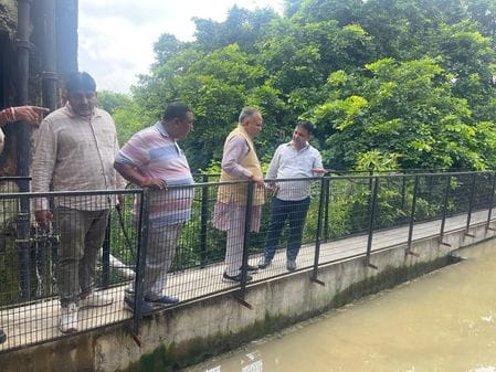 Supply of contaminated water due to filling of soil in tanks