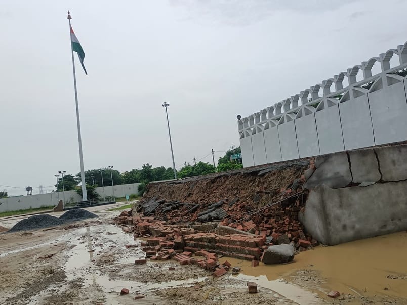 The walls of the stage of Tiranga Stadium collapsed due to rain, investigation will be done