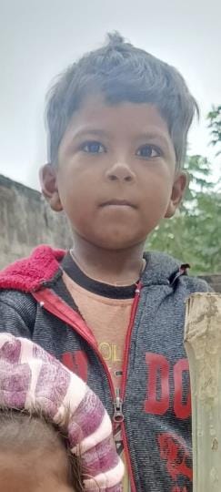 The boy who went to bathe the cow with his father drowned in the pond