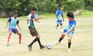 Siddharthnagar News: St. Xavier's Inter College won the competition by defeating Titan Sadar 4-3
