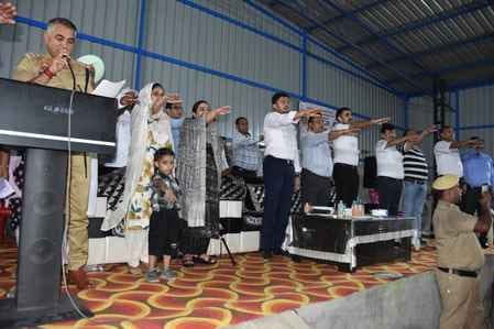 Listen to the problems and suggestions in Chaba