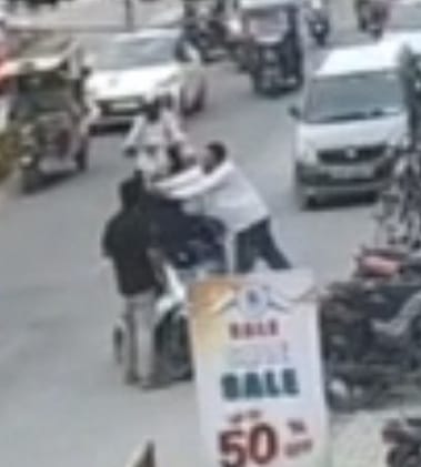 The son of an officer of another faction beat up the business leader in public