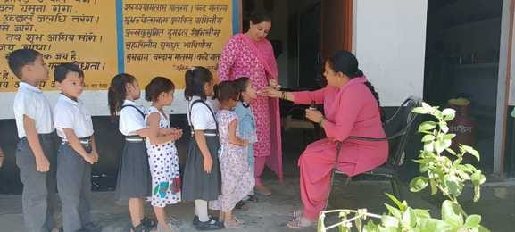 Albendazole and Vitamin A supplements fed to 1,21,896 children in the district