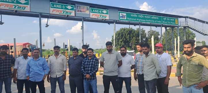 Toll plaza company's Rs 3.70 crore seized, one year ban imposed