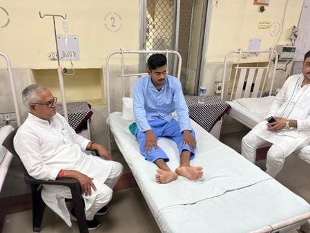 Leaders of the Kisan Mazdoor Sangathan arrived to know the condition of the soldier admitted in the military hospital