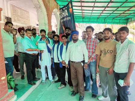 Demand for justice for teacher Manisha, candle march taken out