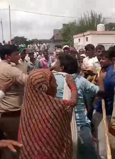 Farmers standing in line for fertilizers clashed with the police