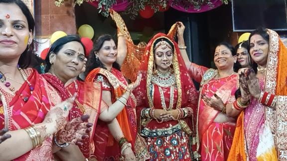 Women were seen drenched in devotion during Dadi's Mangal Paath