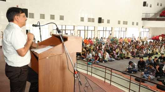 Students should befriend books, not mobile phones: Dr. Dalbir