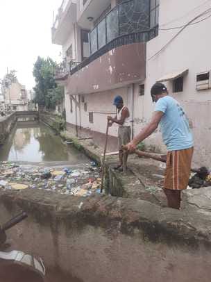 Councillors came out in the streets to clean the wards