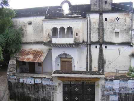Babu Balmukund Gupta's mansion is in a bad condition