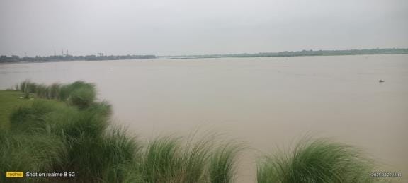 Saryu remained nine cm above the danger mark in Bhagalpur