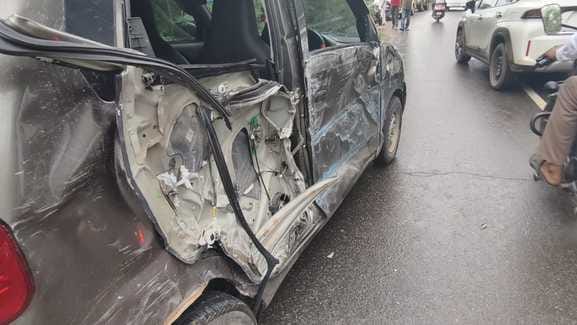 Bus and car collide, no casualties