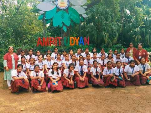 Gargi's students visited Amrit Udyan