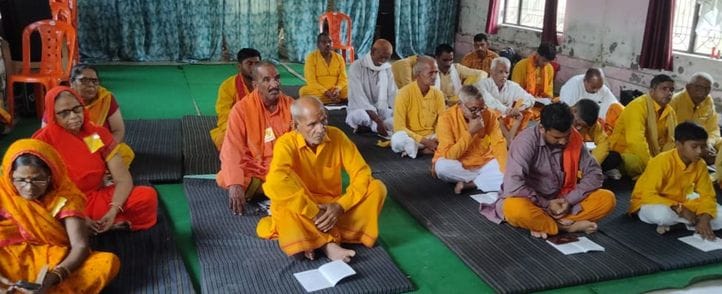 Training of Pranayama given to the seekers