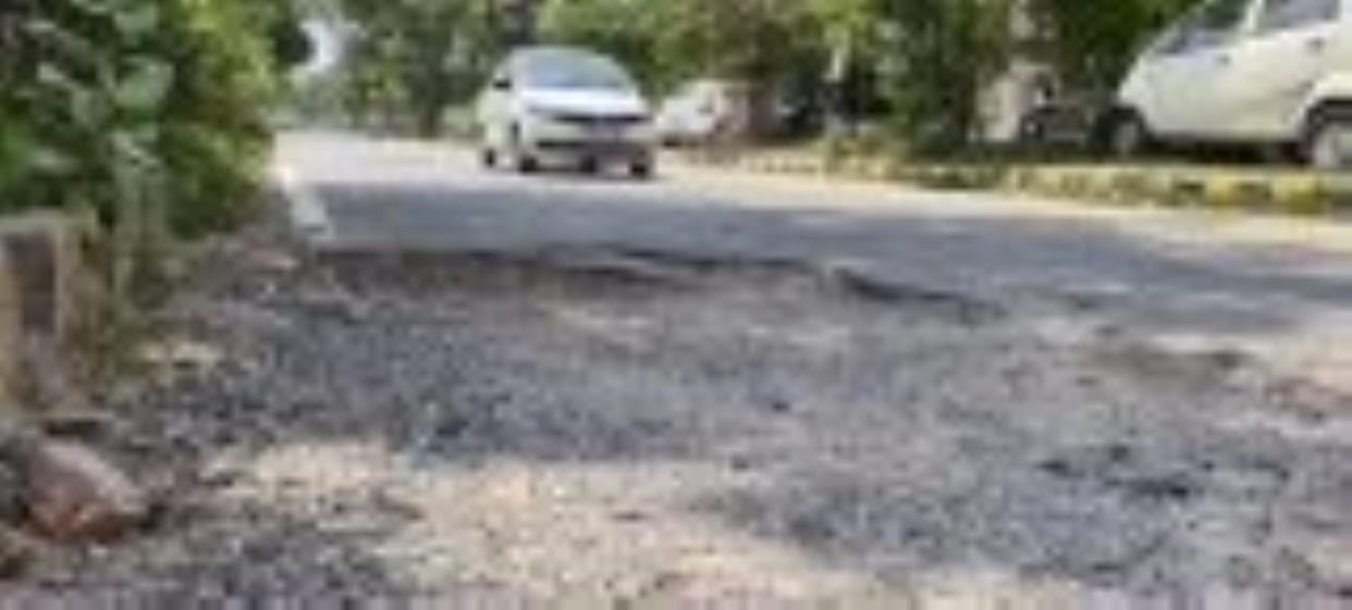 The wounds of the roads in Sector 3-5, Part 4 and Housing Board will be treated.