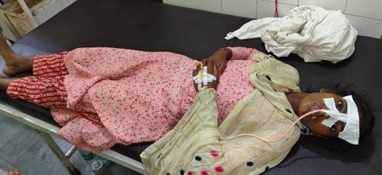 After feeding the children, the woman herself consumed poison and died