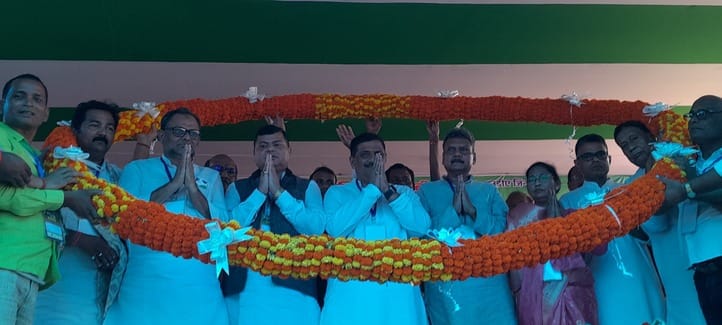 कार्यकर्ता सम्मेलन में शामिल जदयू कार्यकारी राष्ट्रीय अध्यक्ष, केंद्रीय मंत्री सहित अन्य।