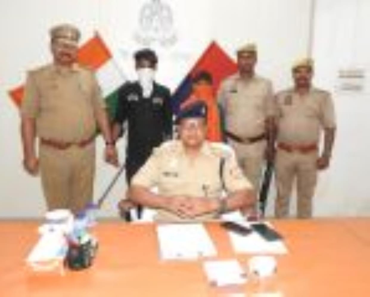 Siddharthnagar News: Two cases of theft exposed, five arrested