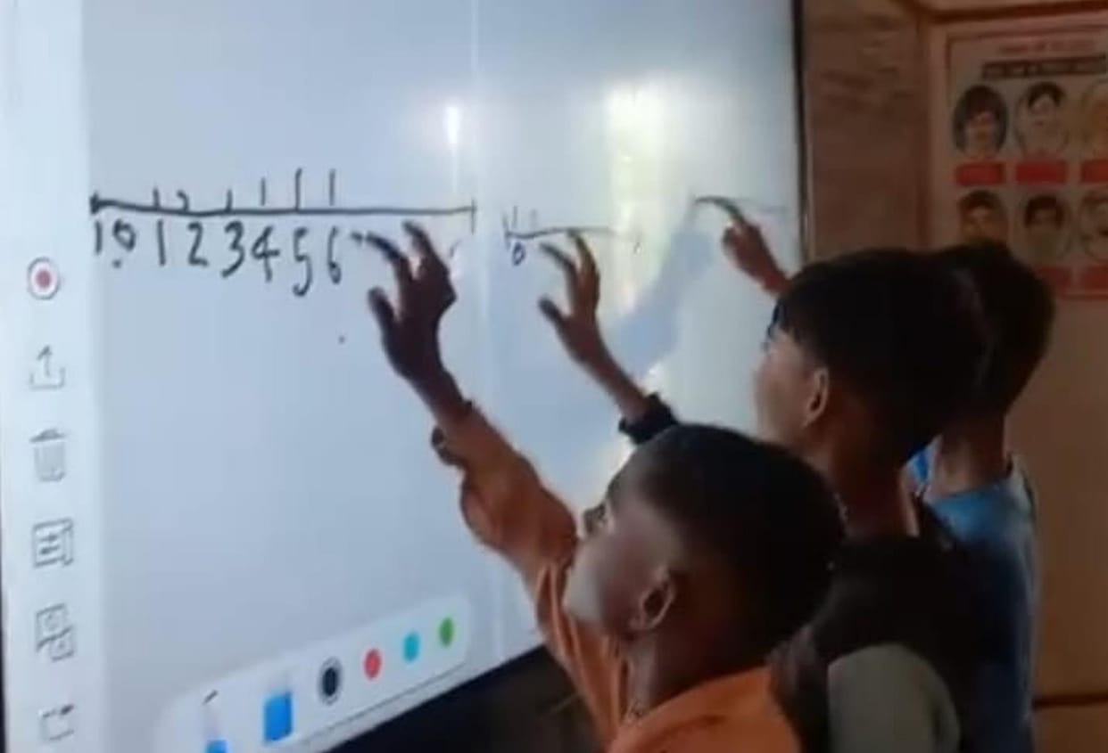 New flight in the new era, one lakh dreams will be lit in 1072 smart schools