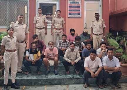 Udaipur Police Arrest 324 Criminals In District-wide Operation, Raid 32 History-sheeters’ Home – Udaipur News