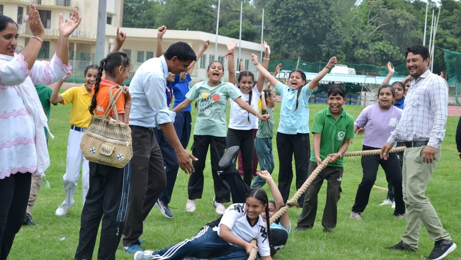 Nilokheri girls won the tug of war