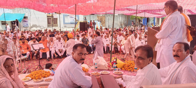 Backward class needs to fight against social evils: Karmveer Saini