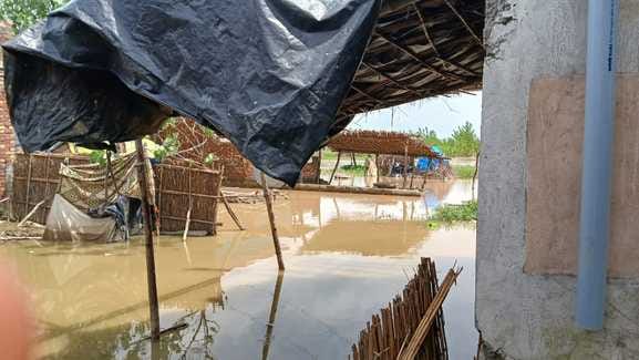 Solani river overflowed again, water filled the roads and fields of the villages
