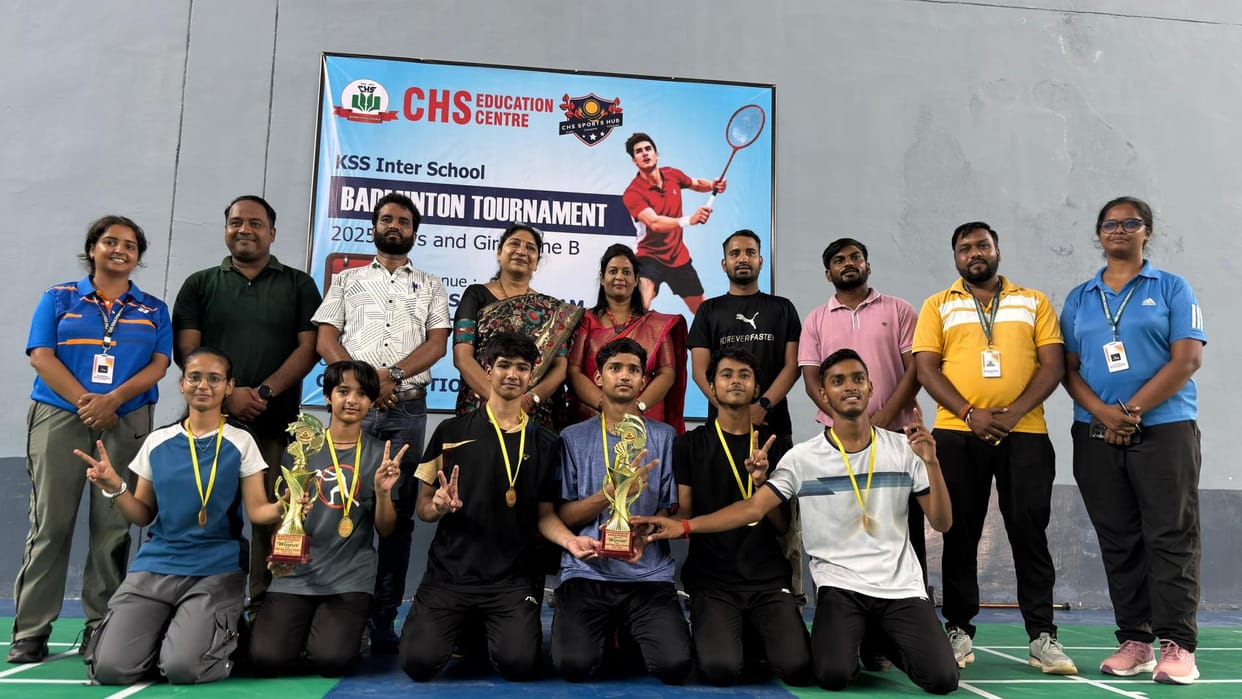 Shri Omar Vaishya Vidyapeeth and Scholar Mission School won in badminton