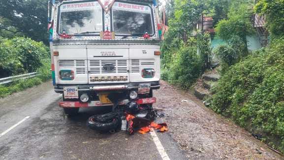 Bike and truck collide, young man injured