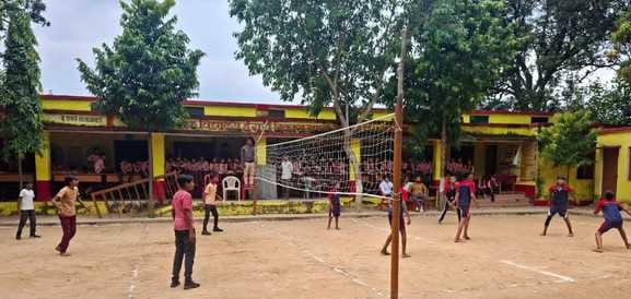 In volleyball, Ingurri and Sarai Ilahi were the winners.