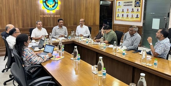In the Kobi meeting, entrepreneurs raised strong demands for construction and repair of internal roads