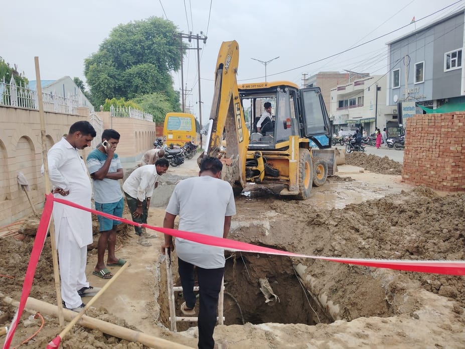 The road was made one-way to make a manhole in front of the former MLA's bungalow
