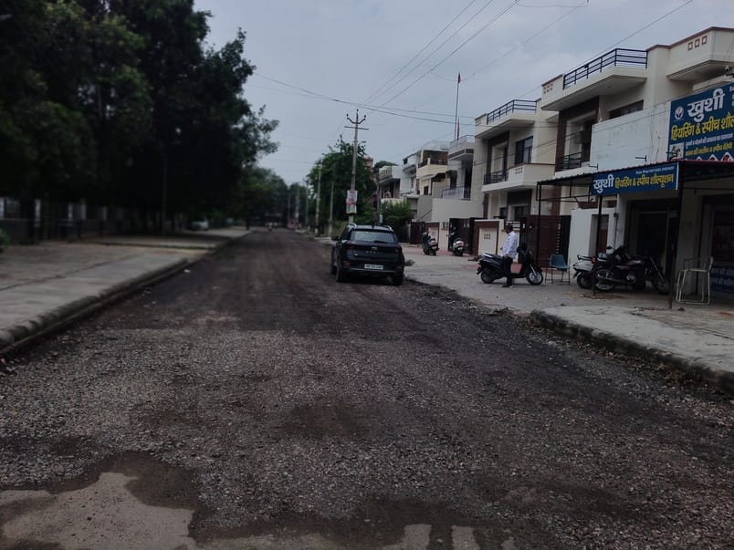 Road construction started in Model Town after eight years, Rs 1.18 crore will be spent