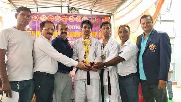 Devanshu and Aman won gold medals in karate