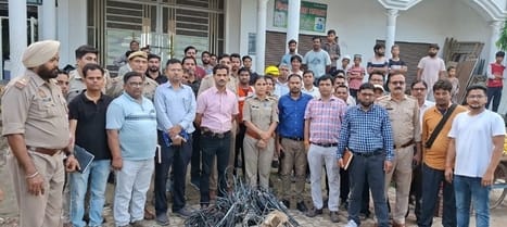 Energy Corporation raided Kalchina village and caught electricity theft at 52 places